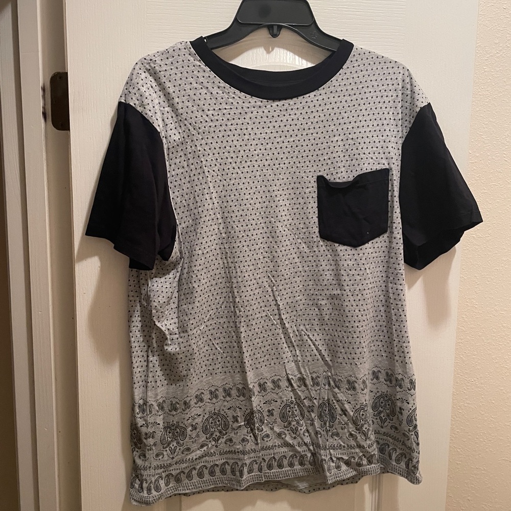 Retrofit Black and Gray Short Sleeve Tees